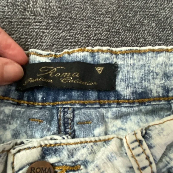 Acid Wash Denim Mom Shorts Vintage Style size 2 - Picture 4 of 4